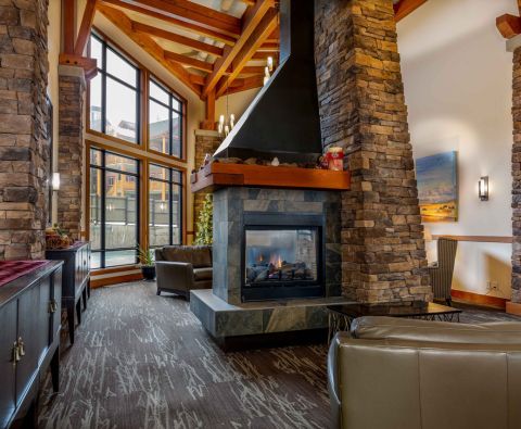 Mountain spirit lodge fireplace 480x395