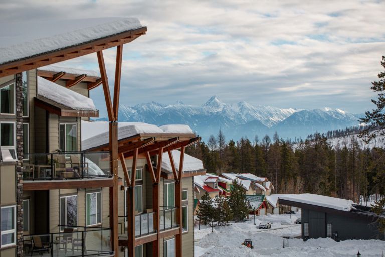 Mountain spirit resort exterior mountain view 768x512