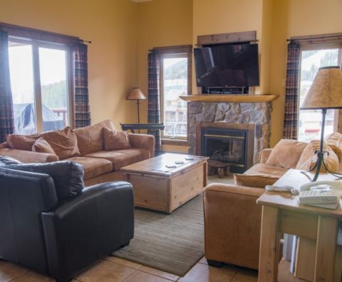 Northstar mountain village living room fireplace 480x395